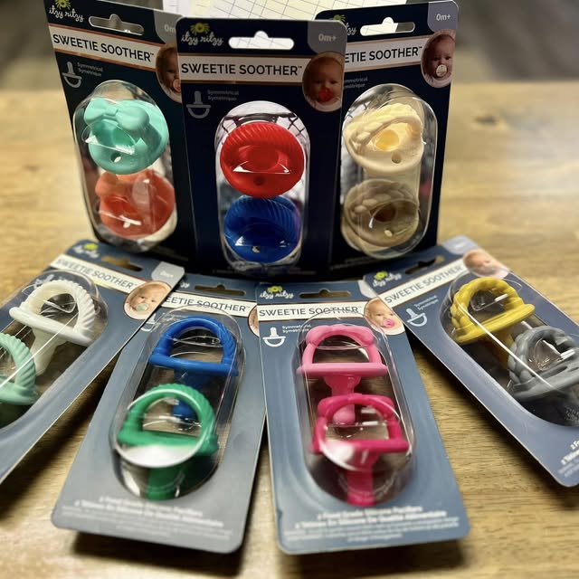 colorful silicone soother paci's
